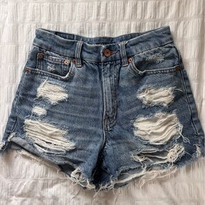 American Eagle Outfitters High Rise Blue Jeans Distressed
